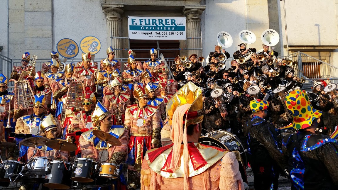 Umzug Sonntag 12