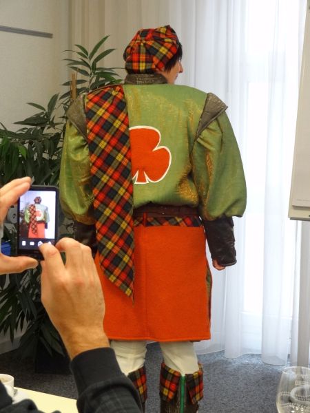 Kostuem 2012 003